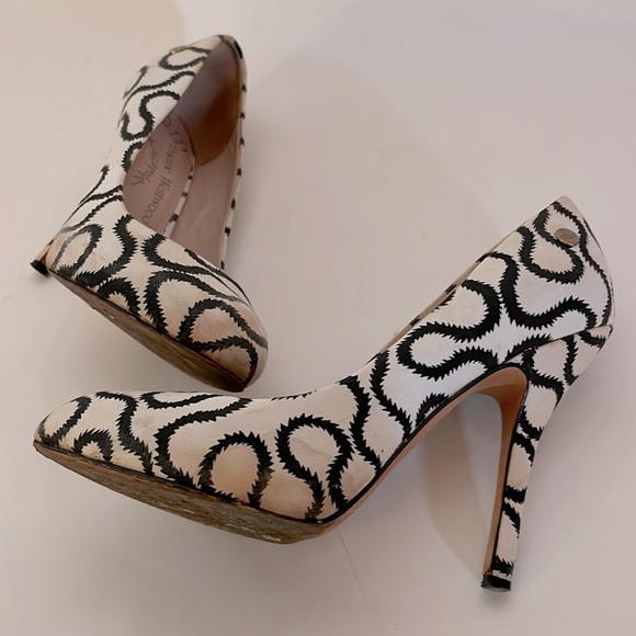 Vivienne Westwood ICONIC PUMP SQUIGGLE DARK BLUE ON WHITE USED - Picture 9 of 12